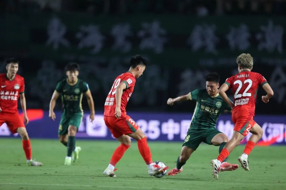 包含河南3-2浙江晋级将战申花，王上源、钟义浩互相传射，卡多索绝杀的词条