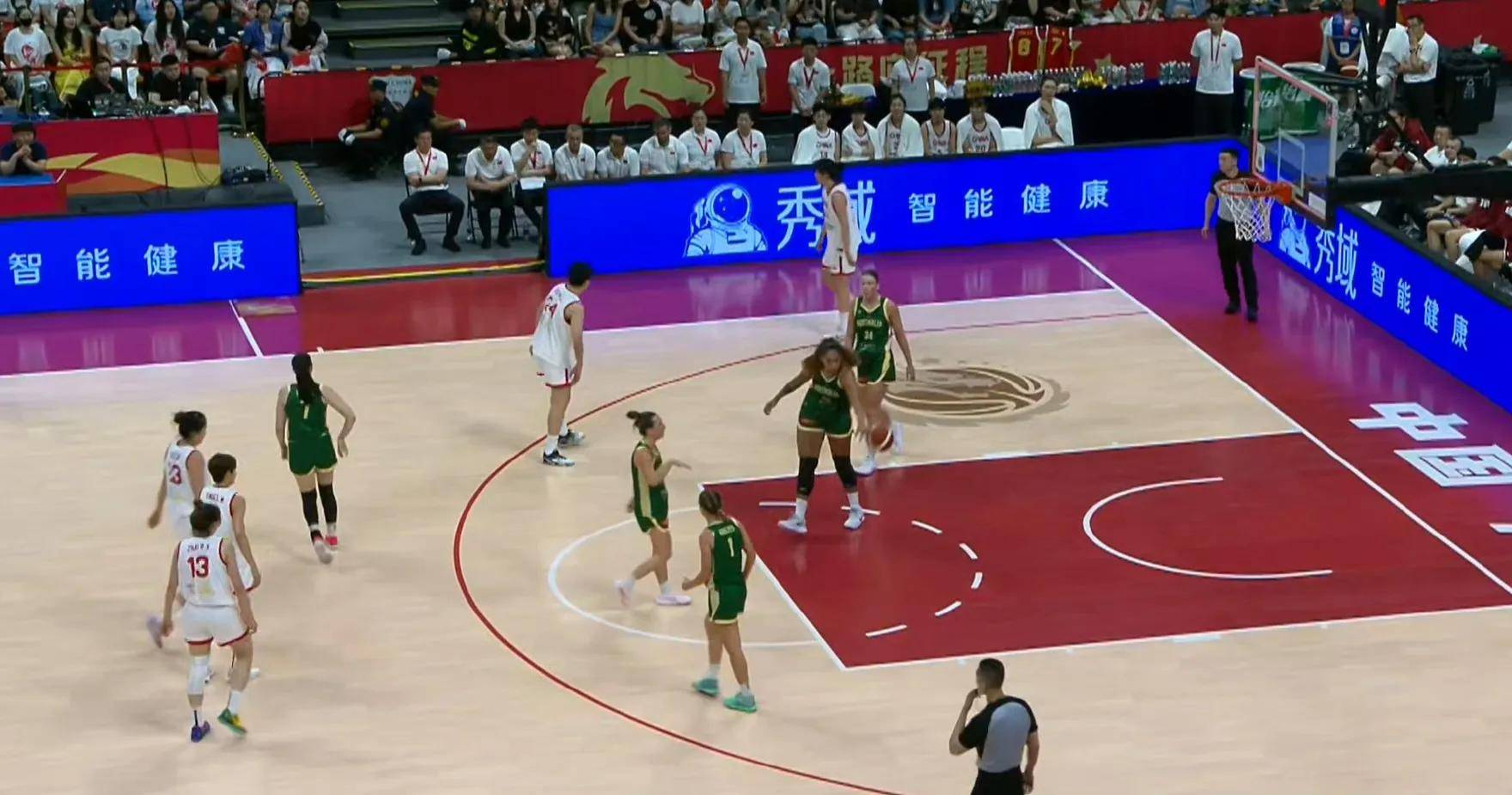 包含中国女篮在本场比赛暴露出组织问题和罚球问题的词条